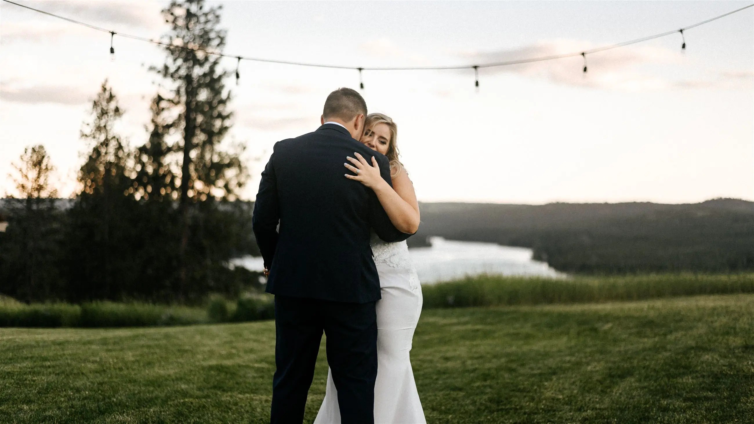 The Top 12 Wedding Trends for 2021 Mobile Image