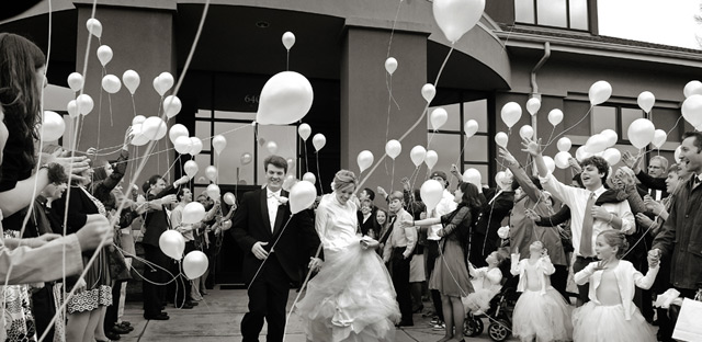 wedding send-offs we ♥ this! moncheribridals.com