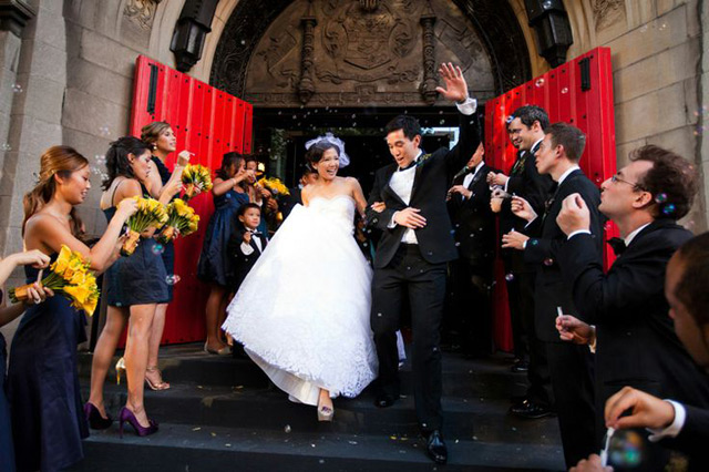 wedding send-offs we ♥ this! moncheribridals.com
