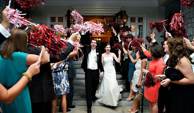 wedding send-offs we ♥ this! moncheribridals.com
