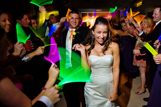 wedding send-offs we ♥ this! moncheribridals.com
