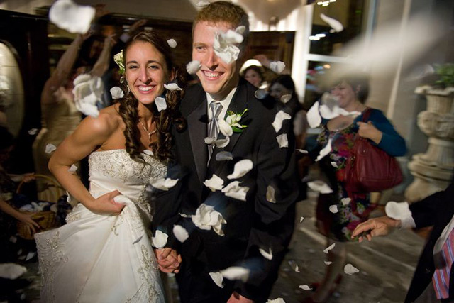 wedding send-offs we ♥ this! moncheribridals.com