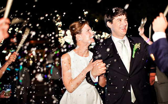 wedding send-offs we ♥ this! moncheribridals.com