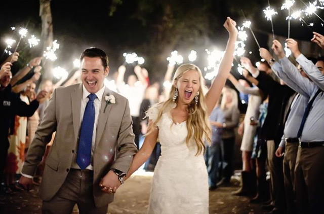 wedding send-offs we ♥ this! moncheribridals.com