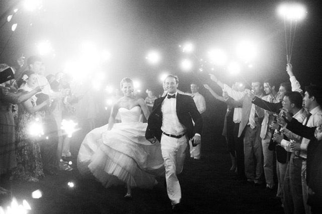 wedding send-offs we ♥ this! moncheribridals.com