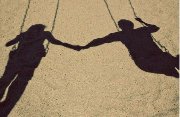 Silhouette and Shadow Engagement Photos ~ we ♥ this! moncheribridals.com