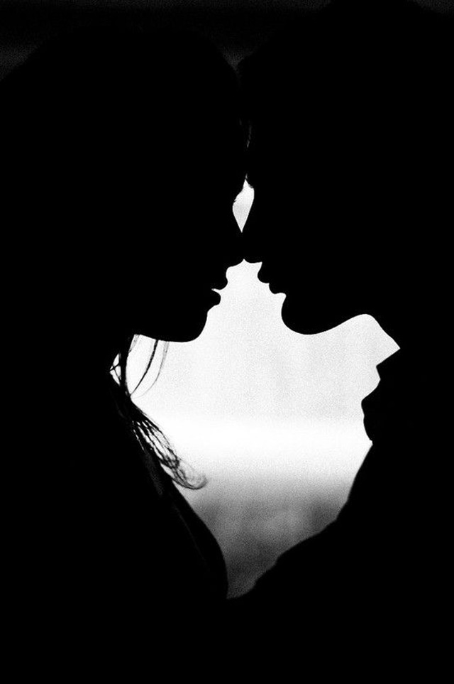 Silhouette and Shadow Engagement Photos ~ we ♥ this! moncheribridals.com