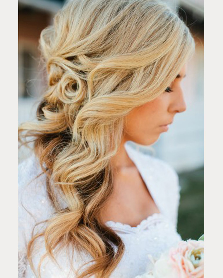 Side-Swept Curls | These Beautiful Bridal Hairstyles Will Make Your Wedding  Day Even More Gorgeous | POPSUGAR Beauty UK Photo 43