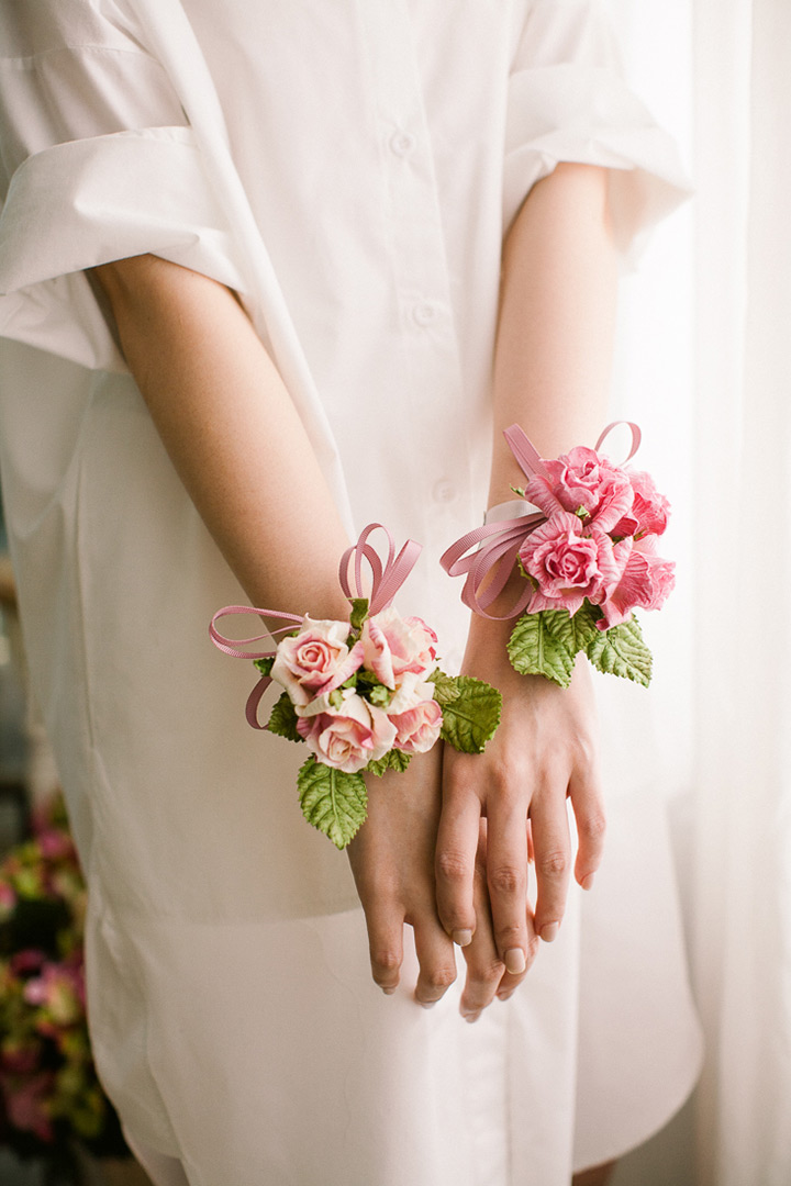 Buy Flower Wrist Corsages,white Bracelets for Bridesmaid,wedding Jewellery  Prom Corsage Winter Bracelet With Ribbon Fall Accessories Online in India -  Etsy