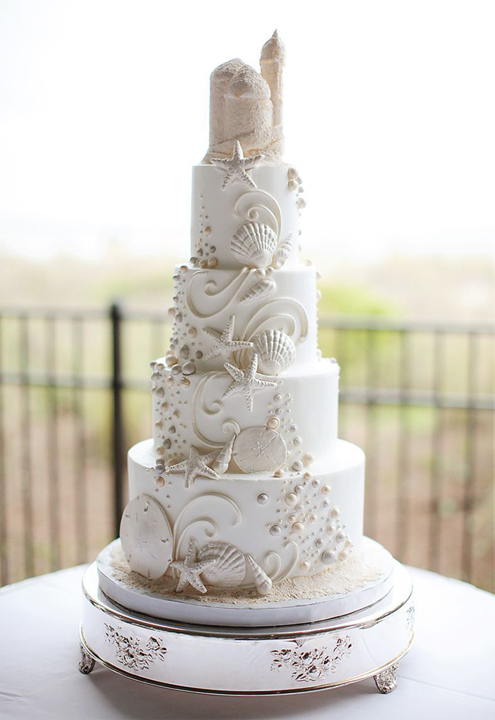 beach wedding cake ~ we ❤ this! moncheribridals.com