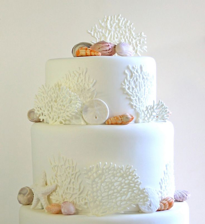 beach wedding cake ~ we ❤ this! moncheribridals.com