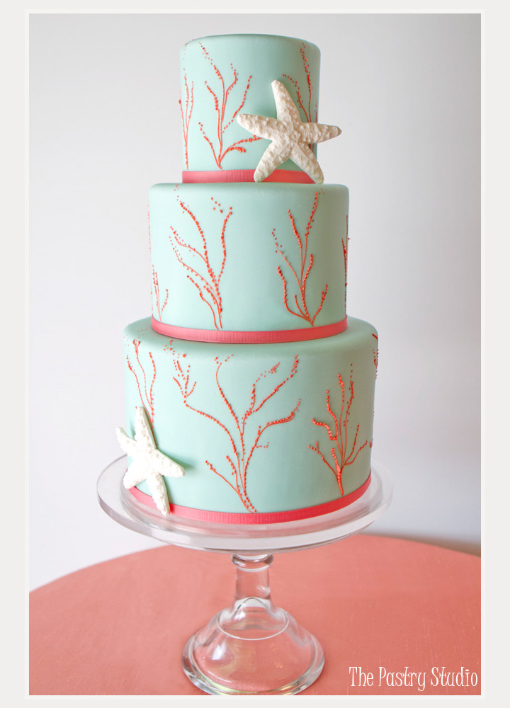 beach wedding cake ~ we ❤ this! moncheribridals.com