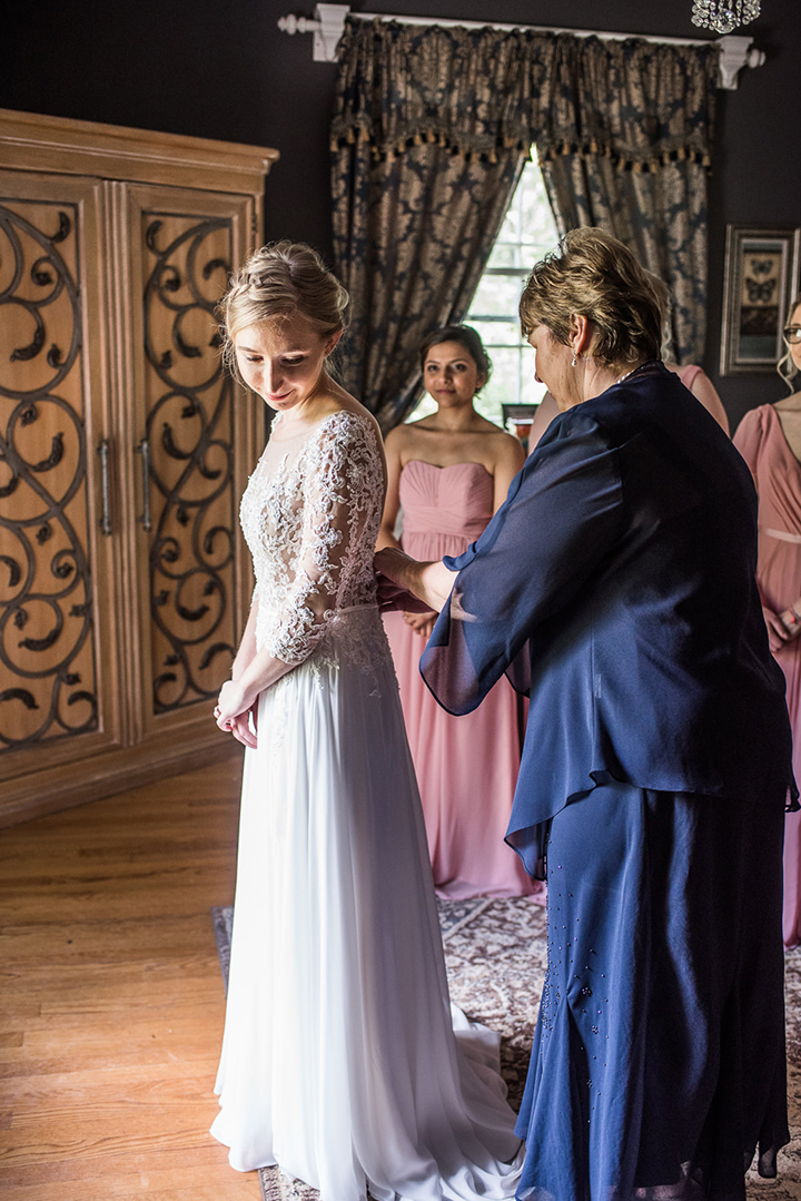 Beautiful Light-Filled September Wedding At The Duncan Estate
