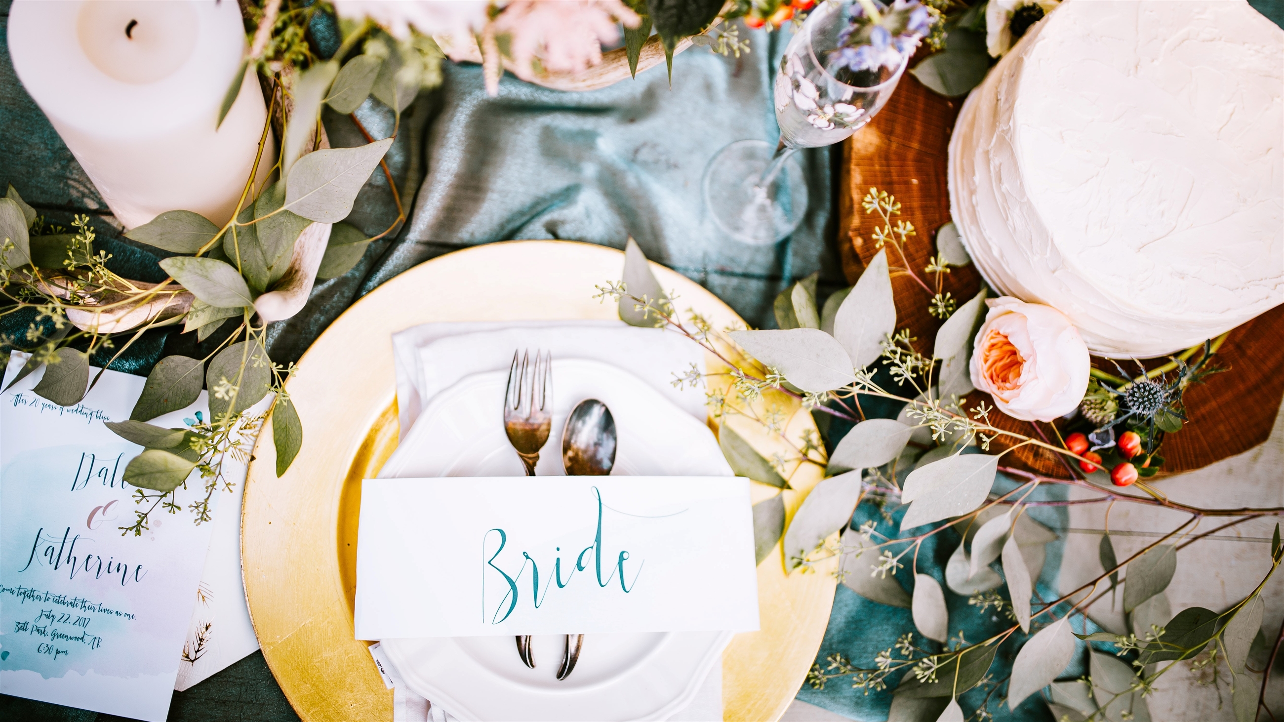 The COVID-19 Wedding Vocab You Need to Know Desktop Image
