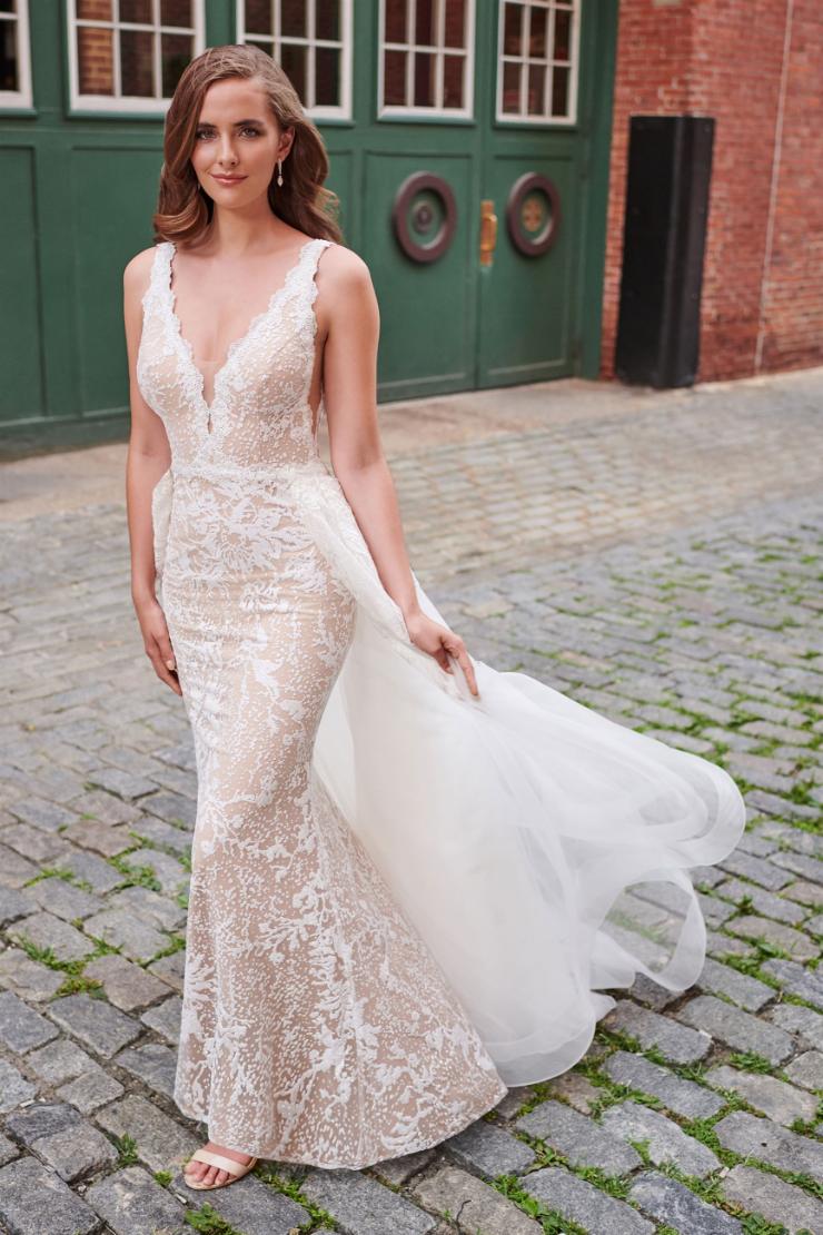 Unique Cracked Ice Gown with Scalloped Lace V-Neck